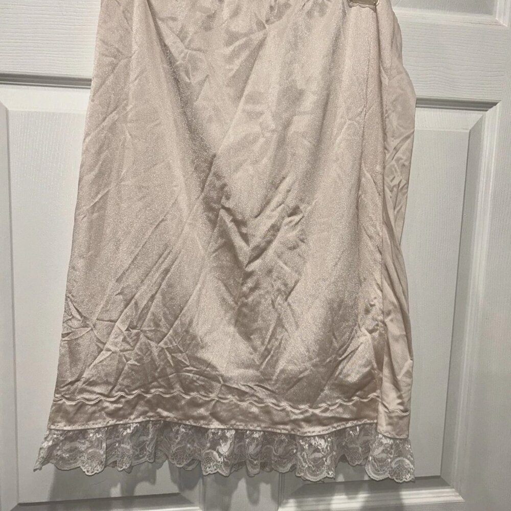 Vintage Movie Star Women’s Slip With Lace Detail‎ Made In USA Size Large